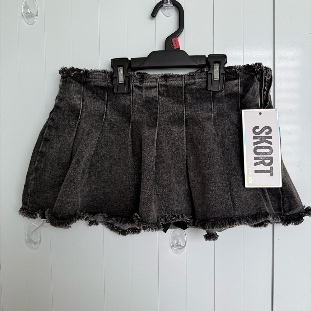 Refuge Charcoal Skort with Distressed Hem